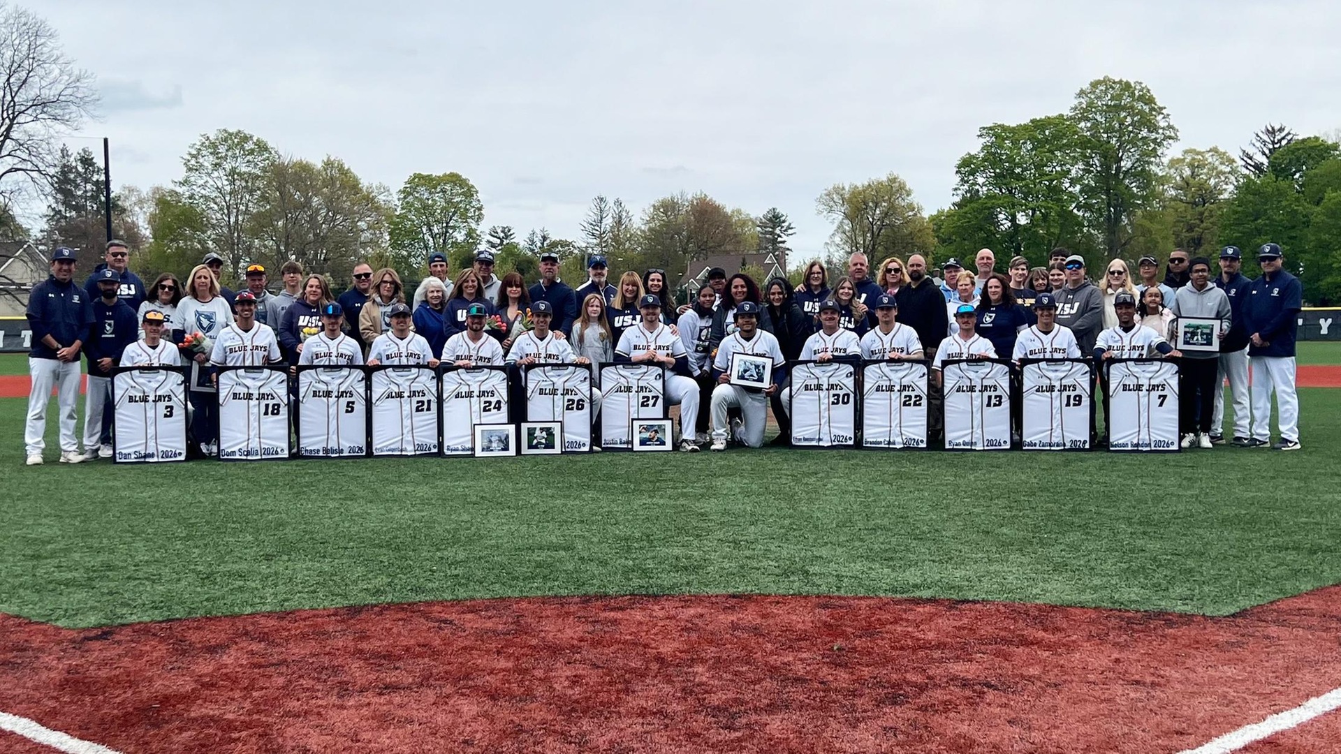 Baseball Sweeps Senior Day Doubleheader Against Mitchell on Saturday