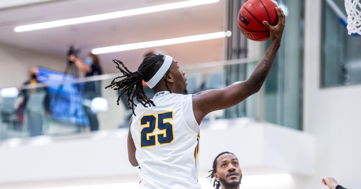 No. 6 Blue Jays Pull Away From Saints Saturday, 79-60