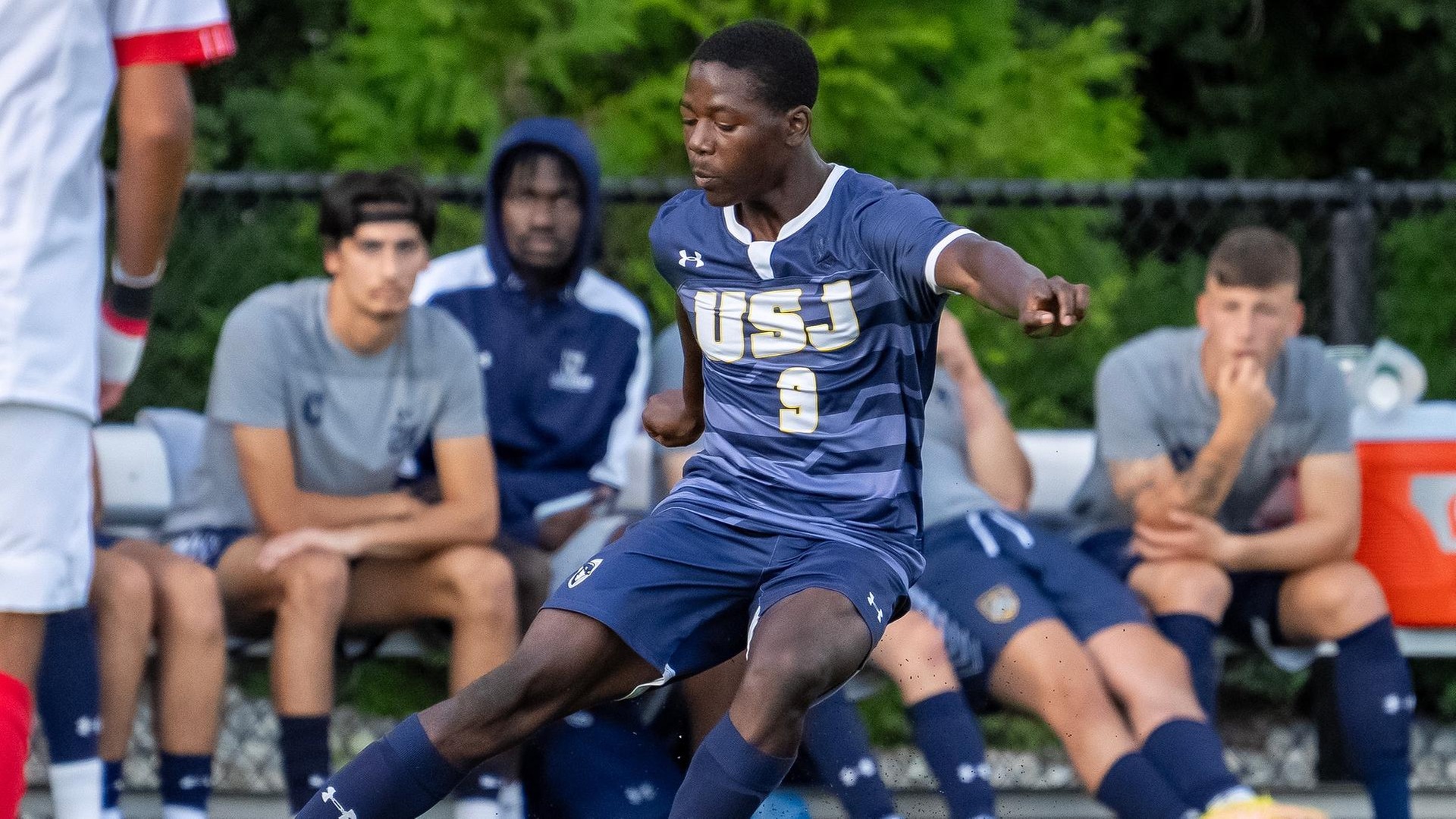 Men's Soccer Powers Past Elms, 7-2, on the Road Wednesday Night