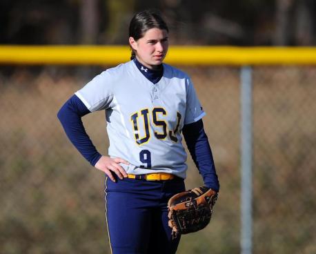 Patti Sciglimpaglia Named GNAC Rookie of the Week