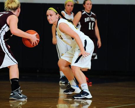 Basketball Earns 79-51 Win over Mount Ida