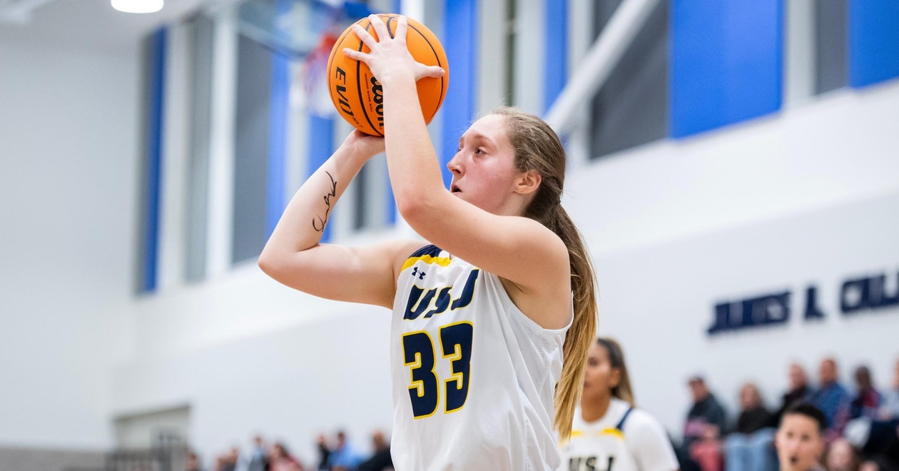 Women's Hoops Use Big Second Quarter To Sink Mariners, 68-57