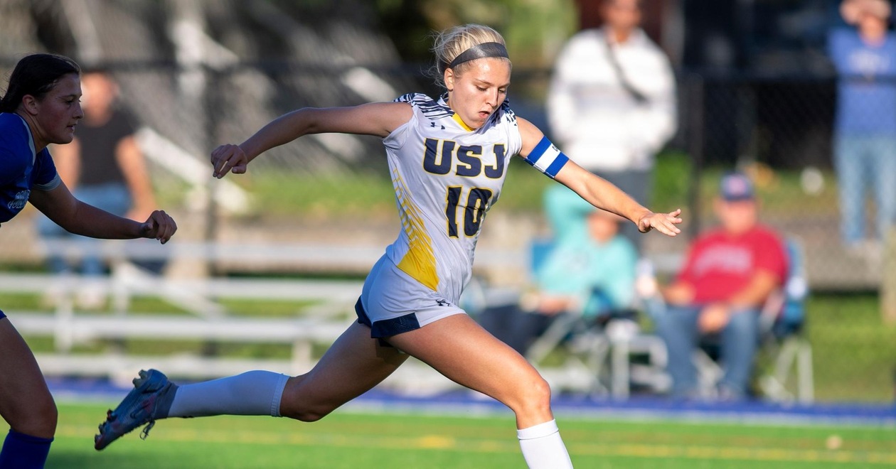 Last-Minute Goal Earns Women's Soccer Postseason Berth