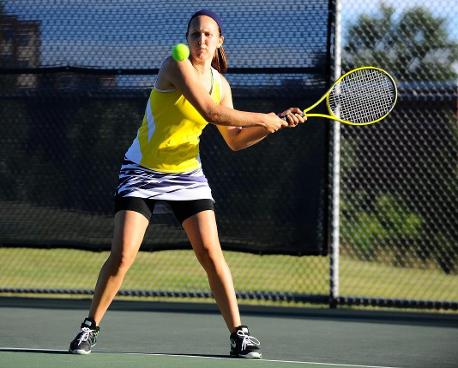 Tennis Defeats Western, 7-2