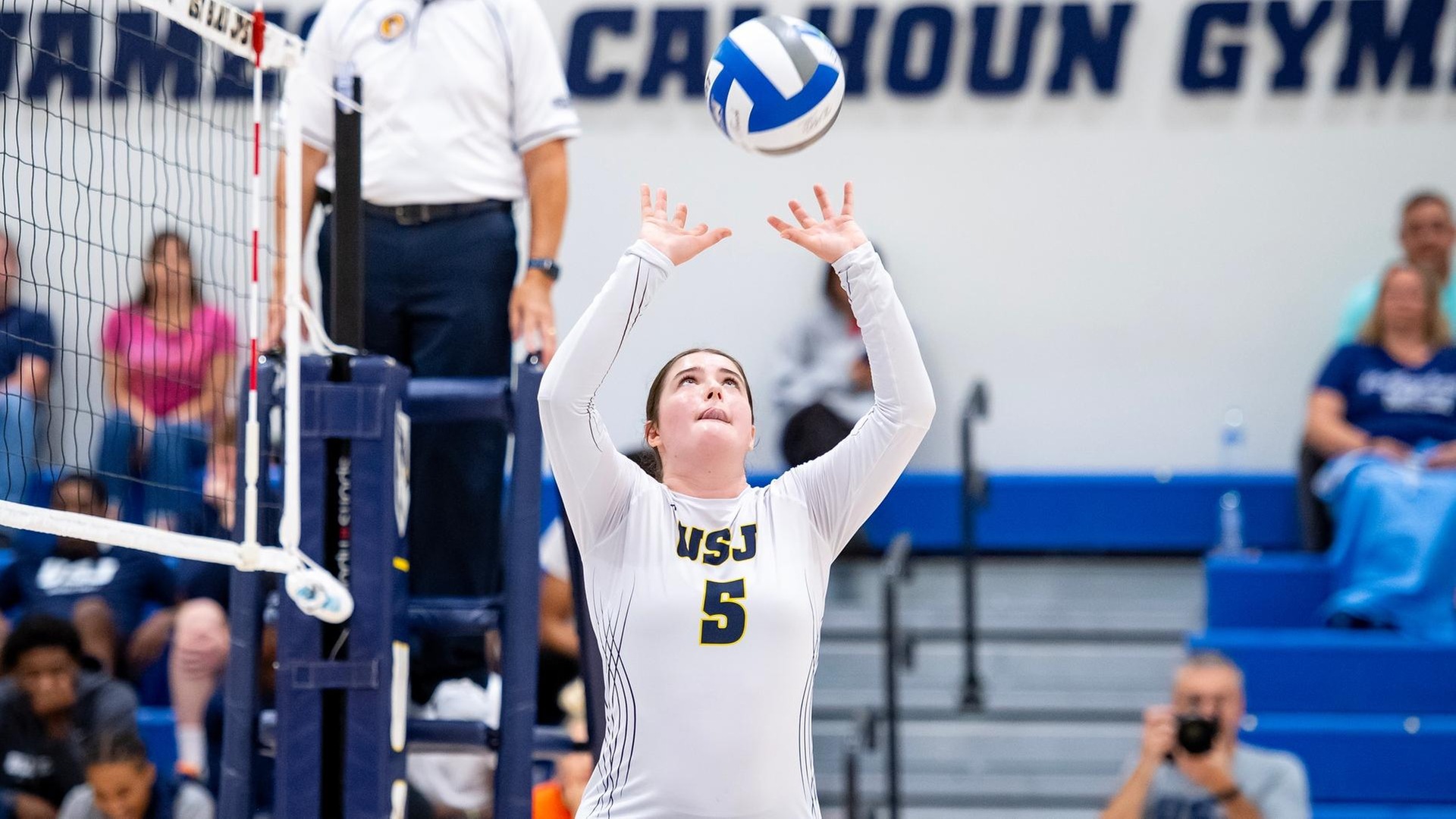 Volleyball Splits GNAC Tri-Match with Anna Maria and Lasell